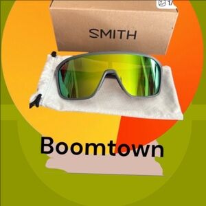 SMITH Boomtown Sunglasses with Vibrant Lenses Unisex